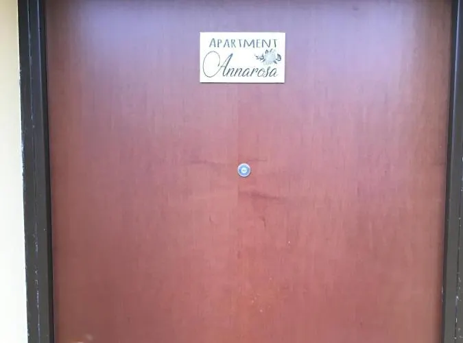 Annarosa *